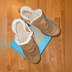 Bzees Womens Glide Faux Fur Slip On Shooties Ankle Booties Shoes size 8M Brown